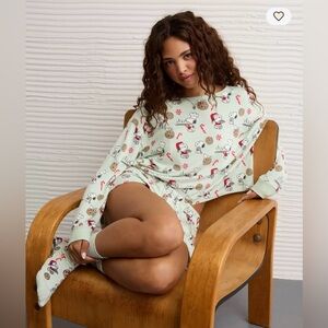 New American Eagle AE x Peanut Snoopy Luxe Plush Holiday Pajama Set Sz Large